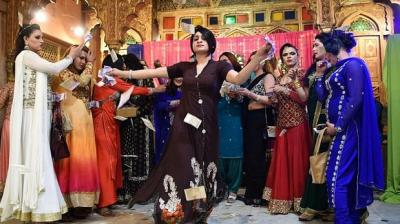 Les Khawajasiras - la révolution du 3ème sexe au Pakistan avance-vivretrans 2